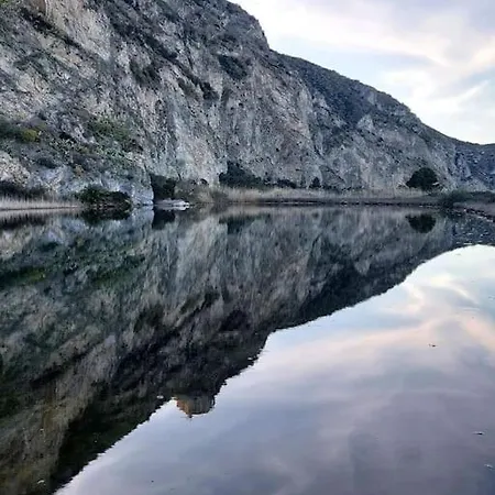 Trinacria Con Vista Sulle Eolie *